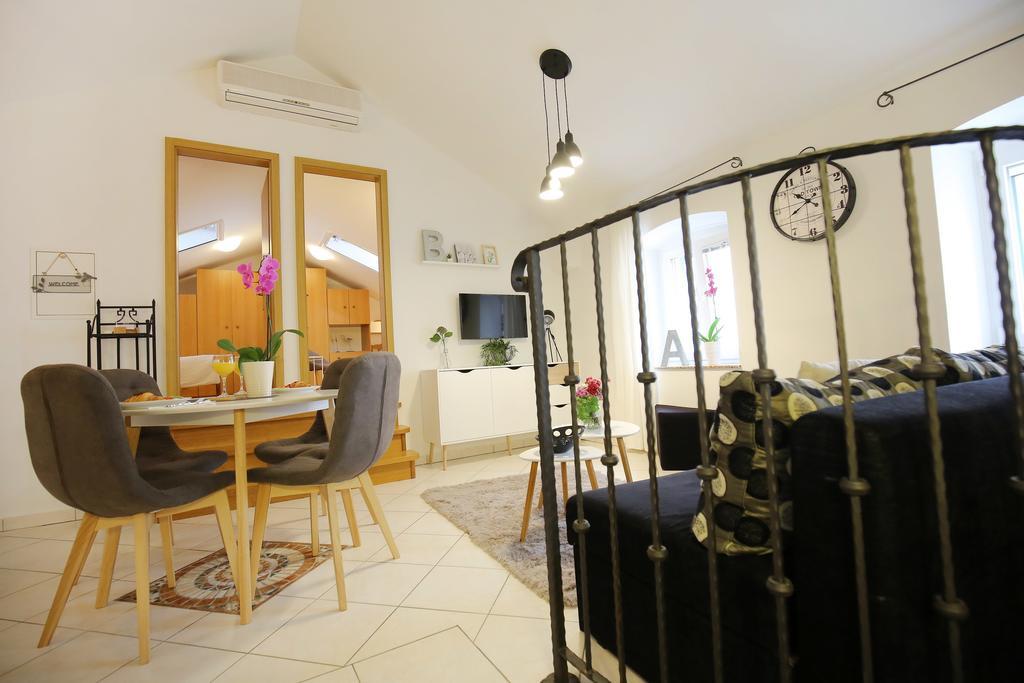 Stomorica Apartments Zadar Ngoại thất bức ảnh