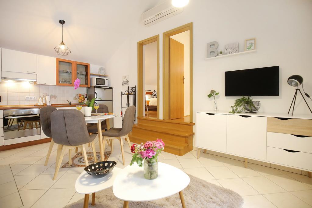 Stomorica Apartments Zadar Ngoại thất bức ảnh